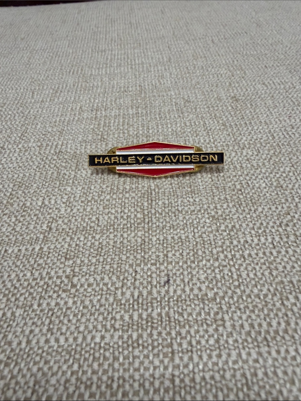 Harley-Davidson Black and Red Bar Logo Wall Pin